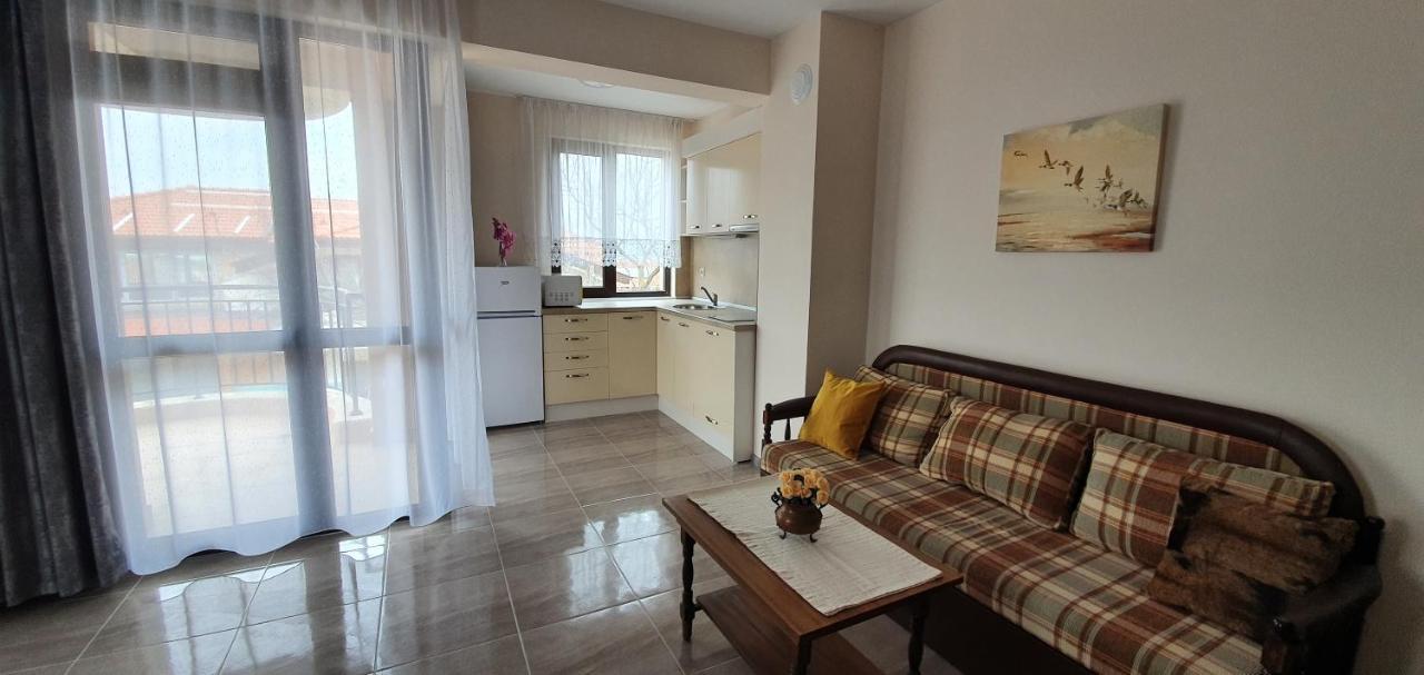 Luxury Apartments Ekaterina 체르노모레츠 외부 사진