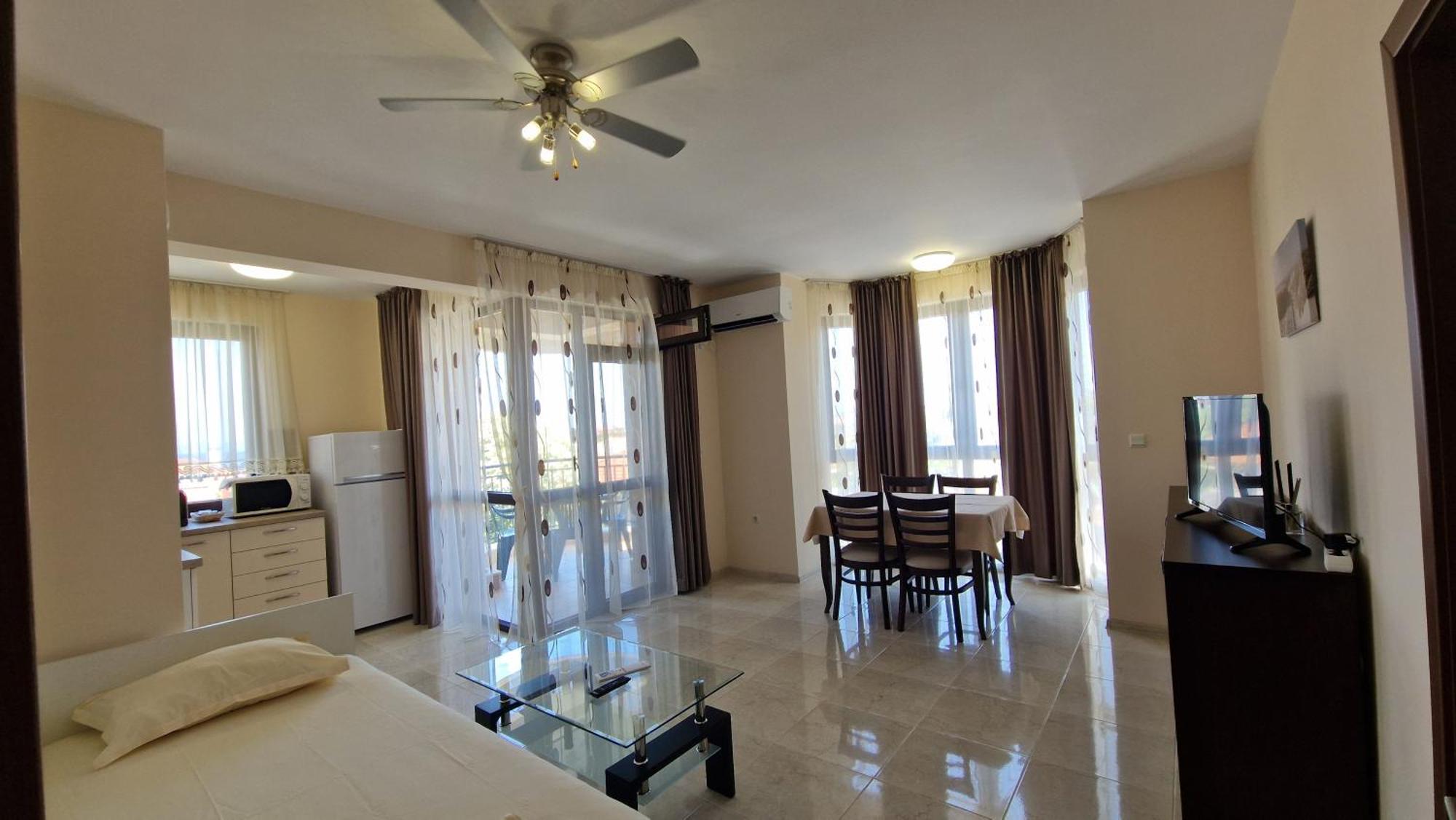 Luxury Apartments Ekaterina 체르노모레츠 외부 사진